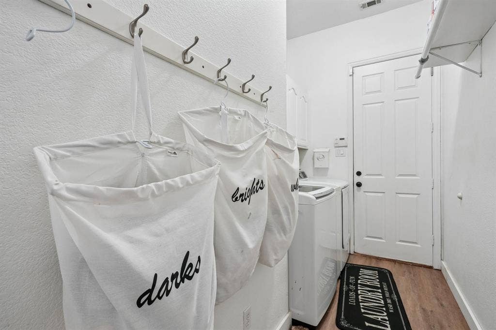 4405 Meadowcove Drive, Rowlett, TX 75088