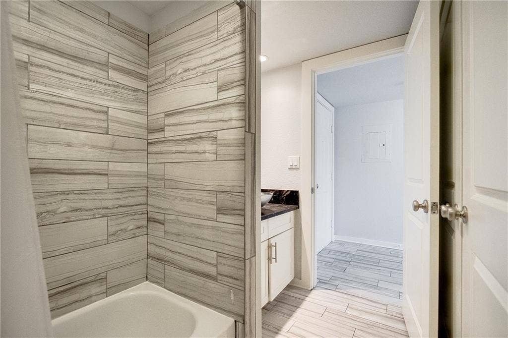 5111 Manett Street, #203, Dallas, TX 75206 5111 Manett Street, #203, Dallas, TX 75206