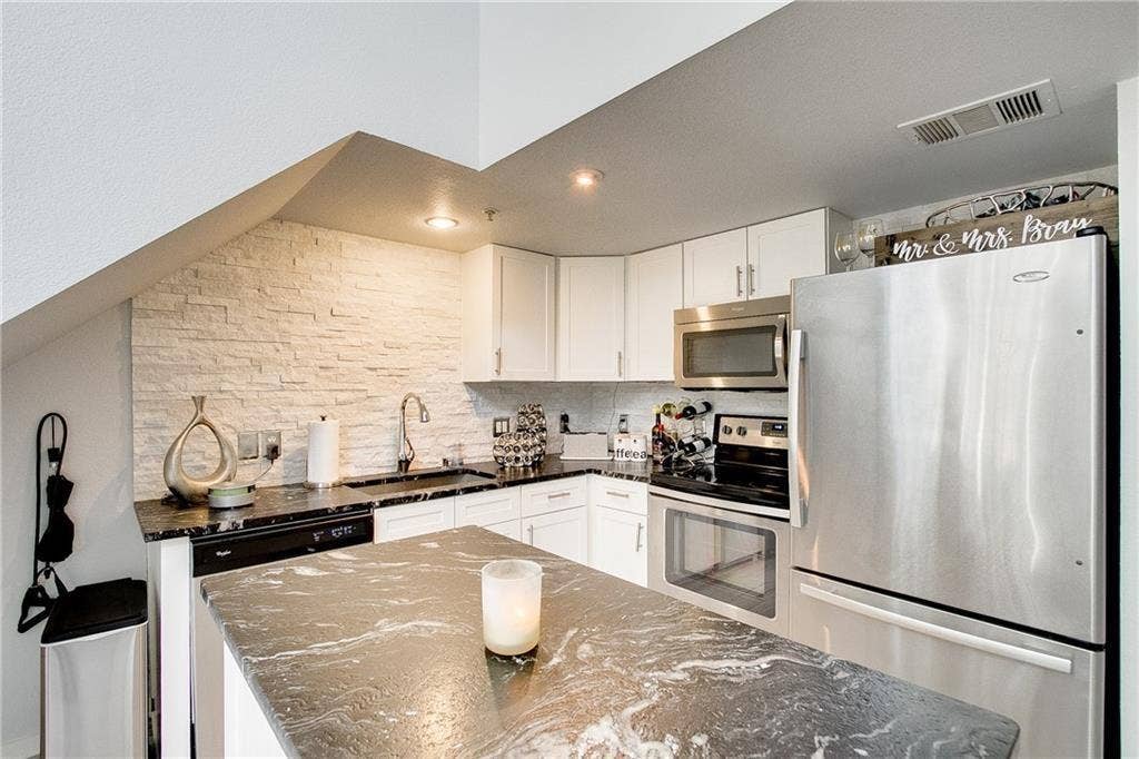 5111 Manett Street, #203, Dallas, TX 75206 5111 Manett Street, #203, Dallas, TX 75206