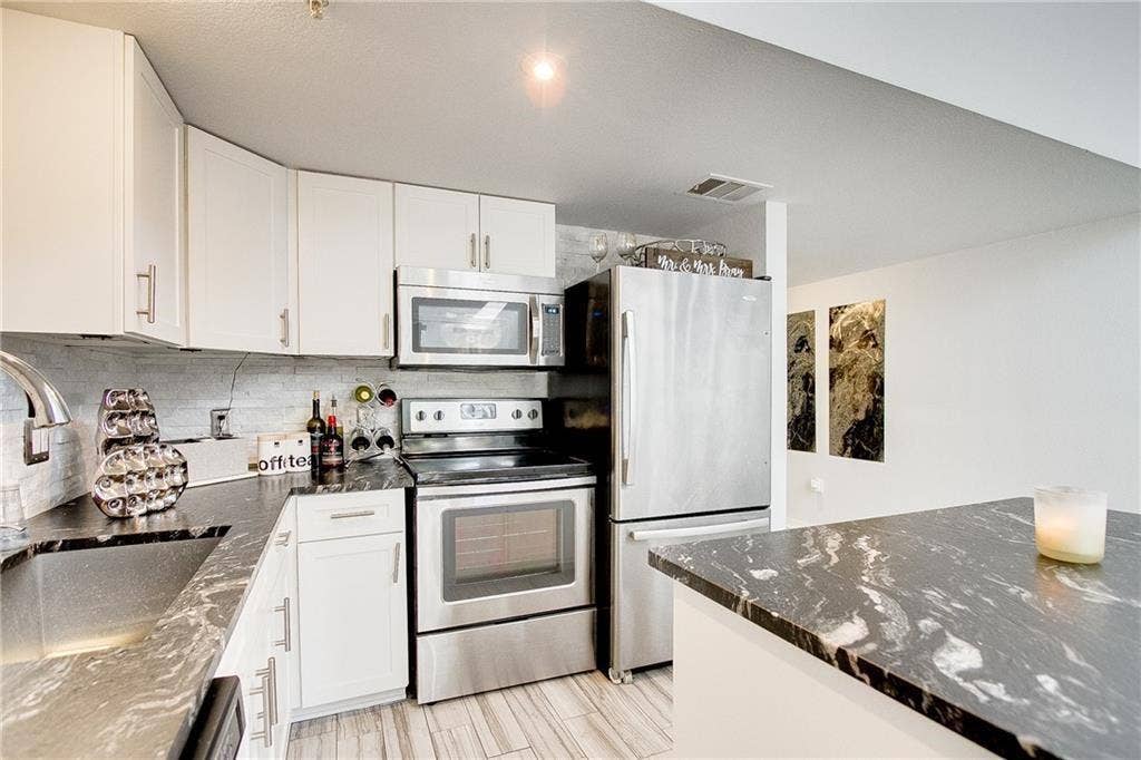 5111 Manett Street, #203, Dallas, TX 75206 5111 Manett Street, #203, Dallas, TX 75206
