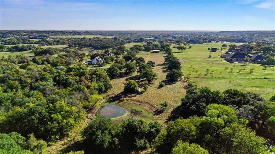 Property photo for 769 Lewis Deas Road, Fort Worth, TX