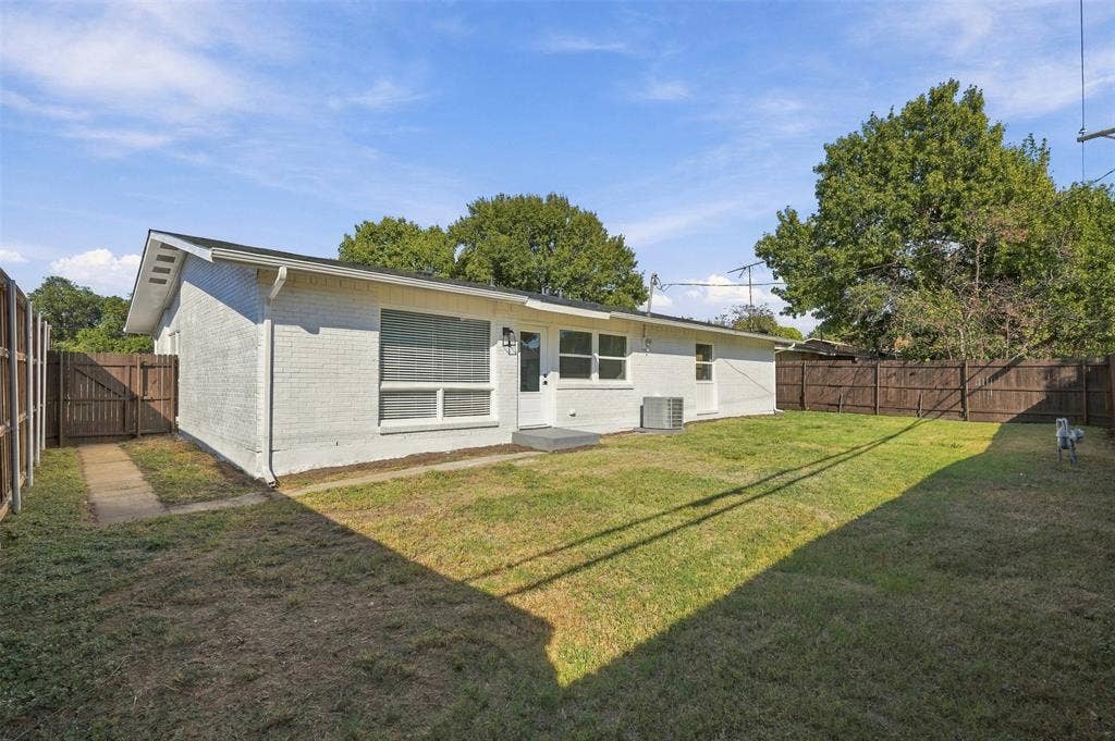 3560 High Bluff Drive, Dallas, TX 75234