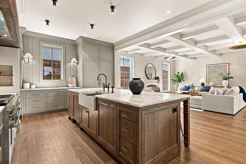 6526 Woodland Drive, Dallas, TX 75225 6526 Woodland Drive, Dallas, TX 75225