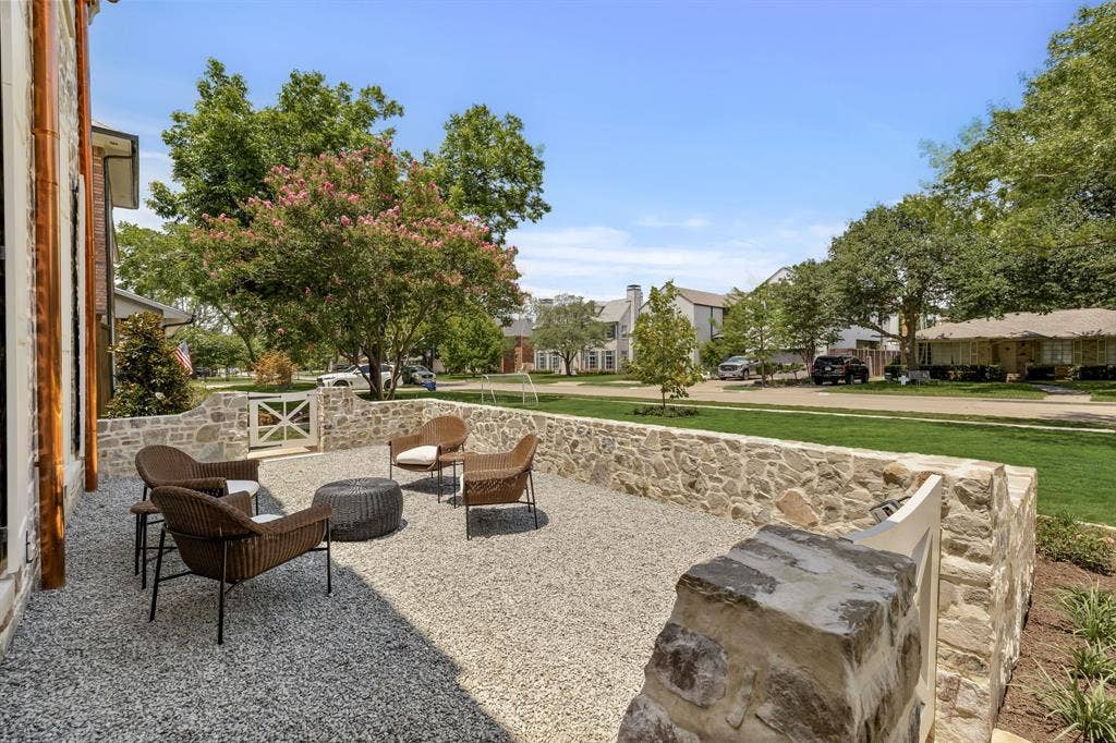 6526 Woodland Drive, Dallas, TX 75225 6526 Woodland Drive, Dallas, TX 75225
