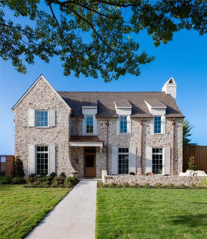 Property photo for 6526 Woodland Drive, Dallas, TX