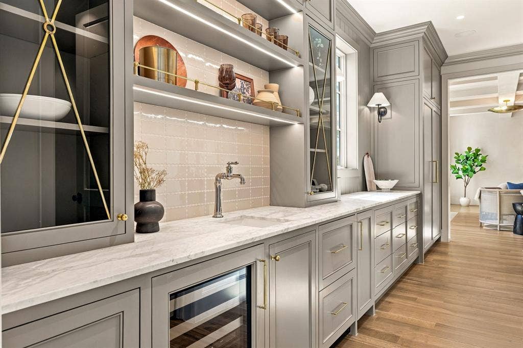 6526 Woodland Drive, Dallas, TX 75225 6526 Woodland Drive, Dallas, TX 75225