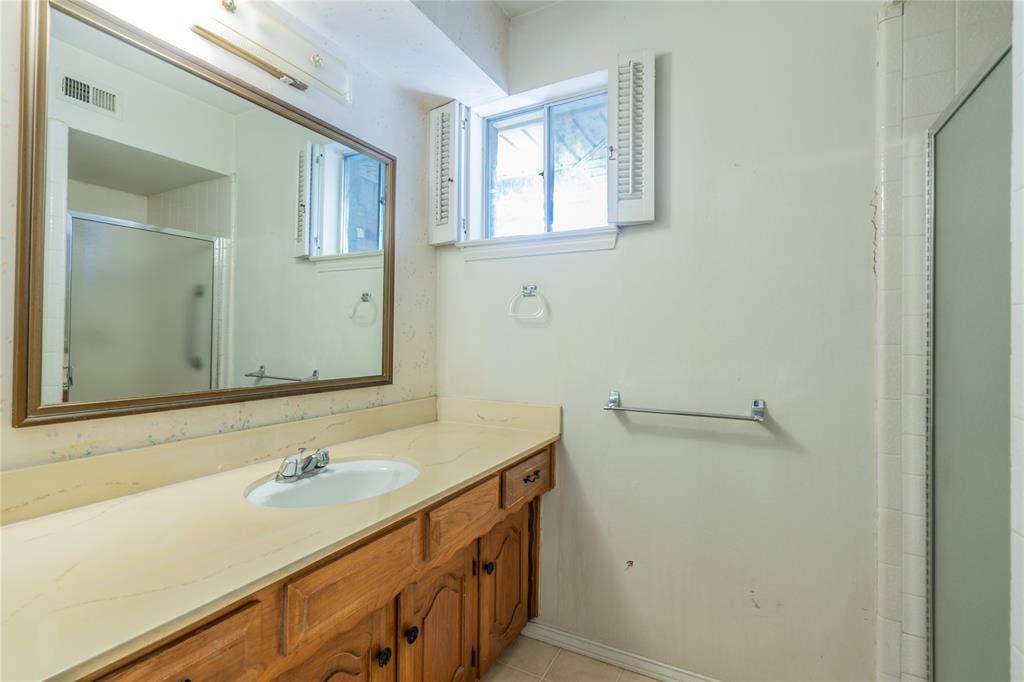 7008 Leameadow Drive, Dallas, TX 75248 7008 Leameadow Drive, Dallas, TX 75248