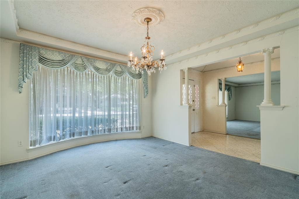 7008 Leameadow Drive, Dallas, TX 75248 Dining Room and Front Entry