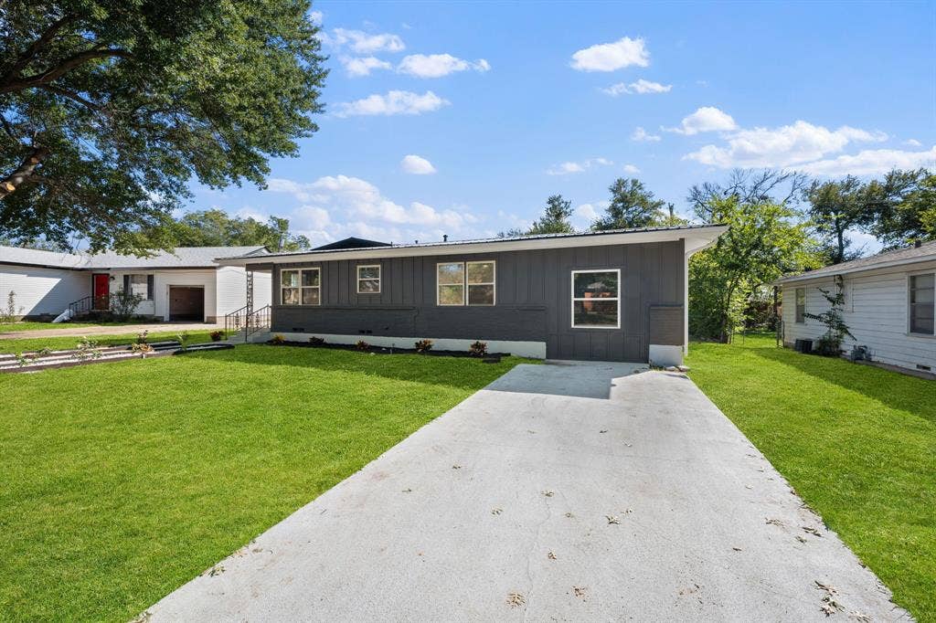 3411 Briscoe Street, Greenville, TX 75401 3411 Briscoe Street, Greenville, TX 75401