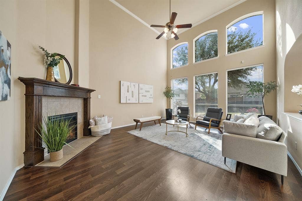 904 Amherst Drive, DeSoto, TX 75115 904 Amherst Drive, DeSoto, TX 75115
