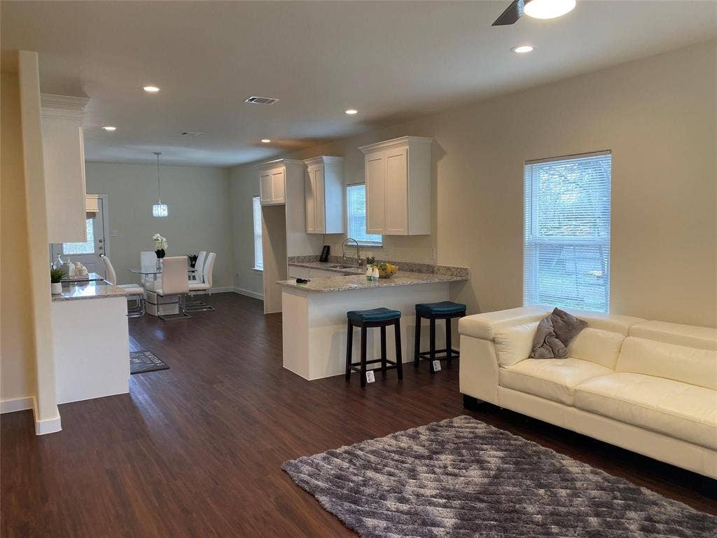 1821 Wellington Street, Greenville, TX 75401 1821 Wellington Street, Greenville, TX 75401