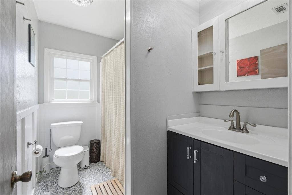7142 S Fm 148, Kaufman, TX 75142 7142 S Fm 148, Kaufman, TX 75142