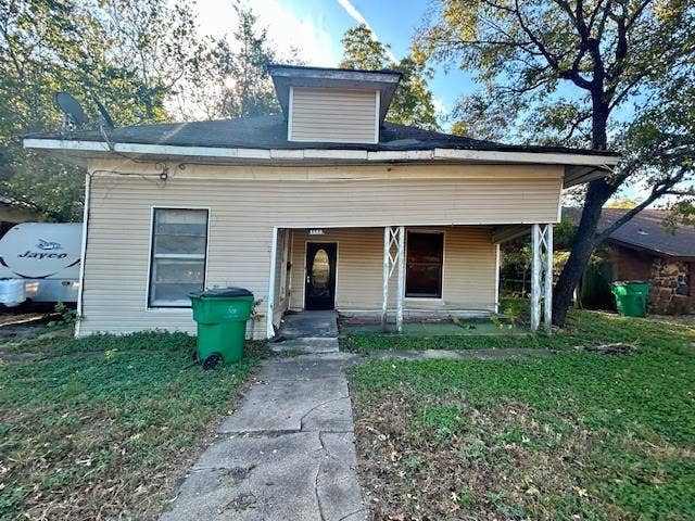 Property photo for 1106 E Texas Avenue, Mart, TX