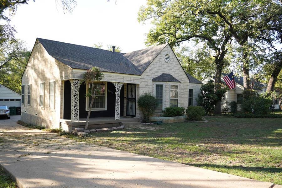 Property photo for 1829 Bluebonnet Drive, Fort Worth, TX