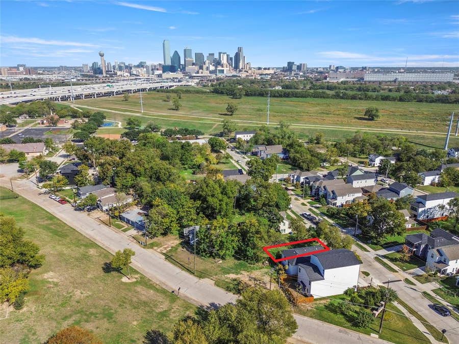 Property photo for 425 N Denley Drive, Dallas, TX