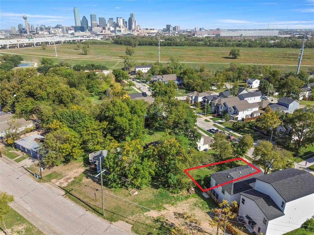 425 N Denley Drive, Dallas, TX 75203