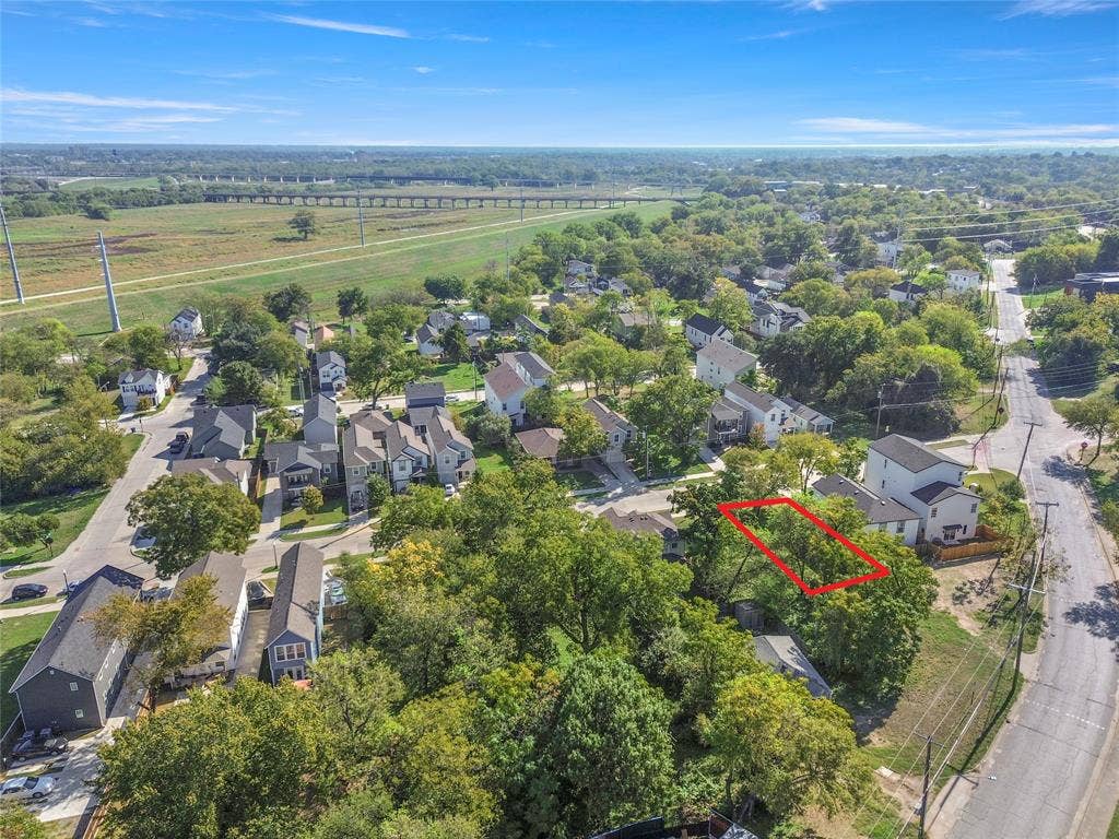 425 N Denley Drive, Dallas, TX 75203