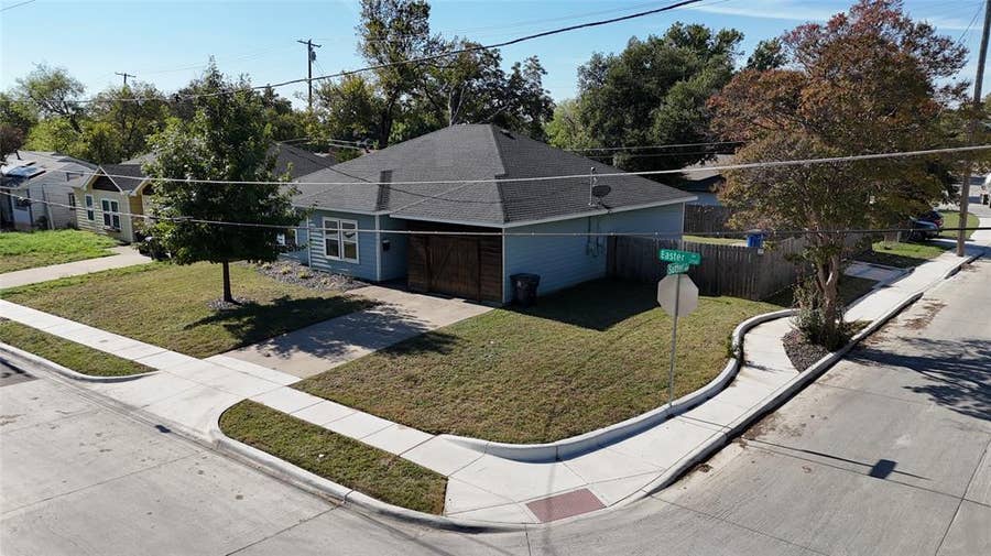 Property photo for 2701 Easter Avenue, Dallas, TX