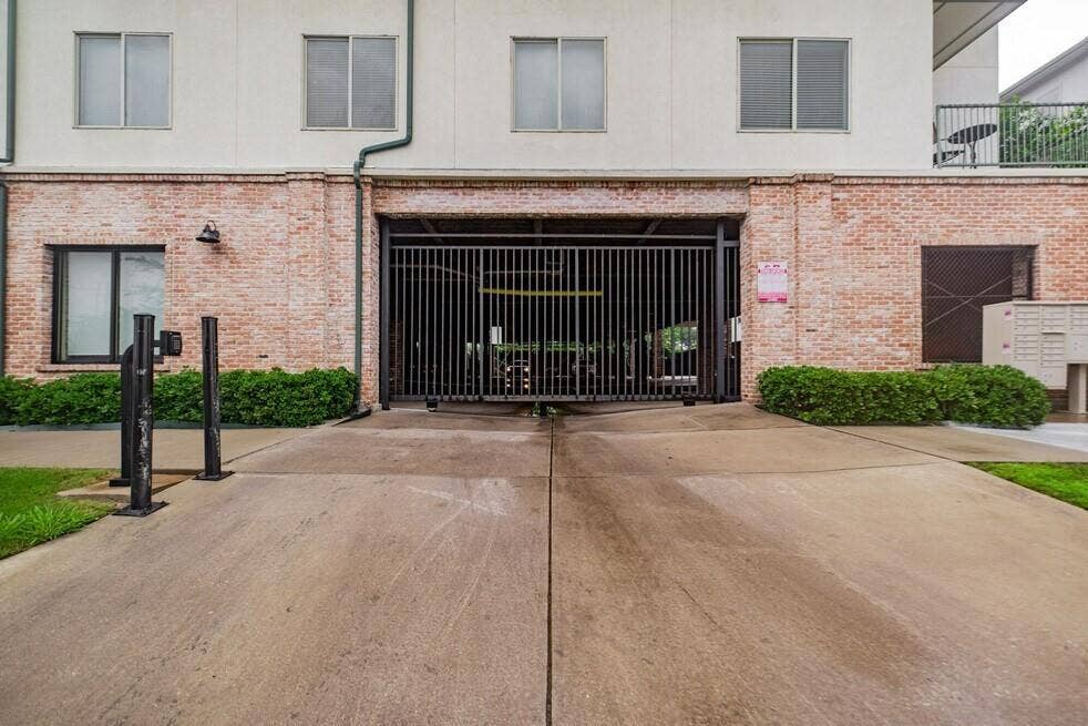 3221 Elihu Street, #307, Dallas, TX 75210 3221 Elihu Street, #307, Dallas, TX 75210