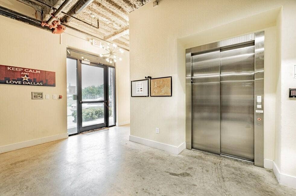 3221 Elihu Street, #307, Dallas, TX 75210 3221 Elihu Street, #307, Dallas, TX 75210