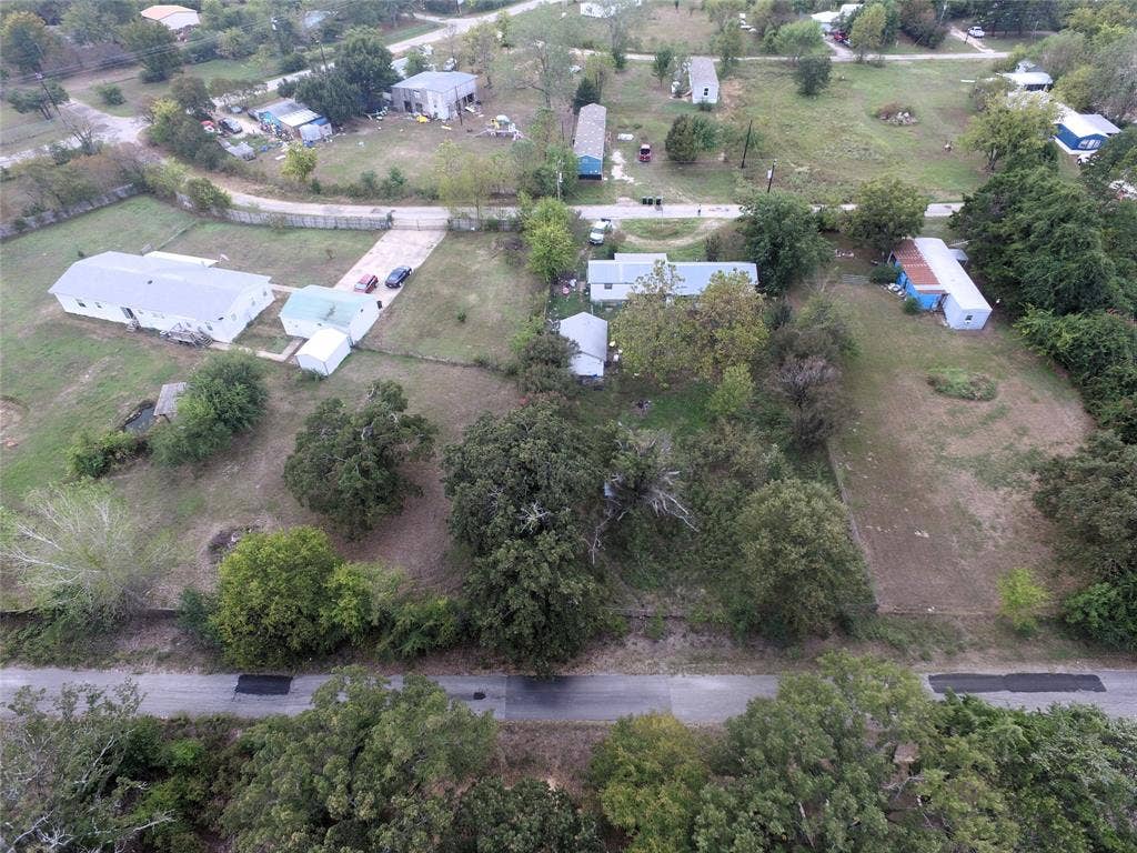 2492 Oakwood Drive, Wills Point, TX 75169 2492 Oakwood Drive, Wills Point, TX 75169