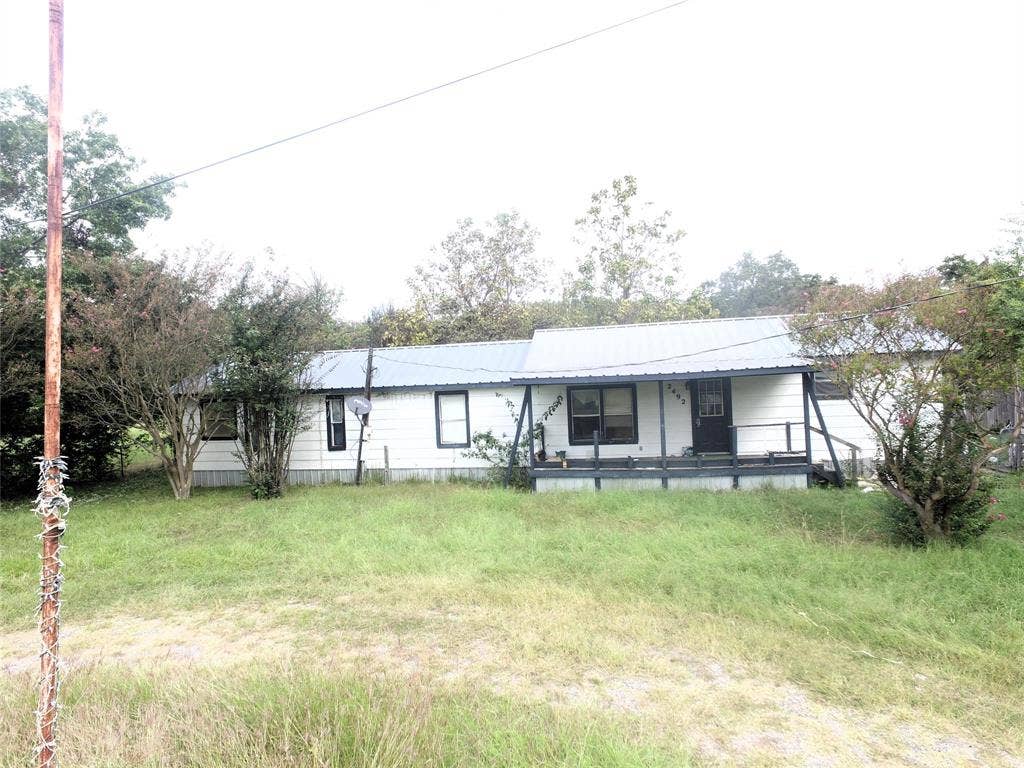 2492 Oakwood Drive, Wills Point, TX 75169 2492 Oakwood Drive, Wills Point, TX 75169