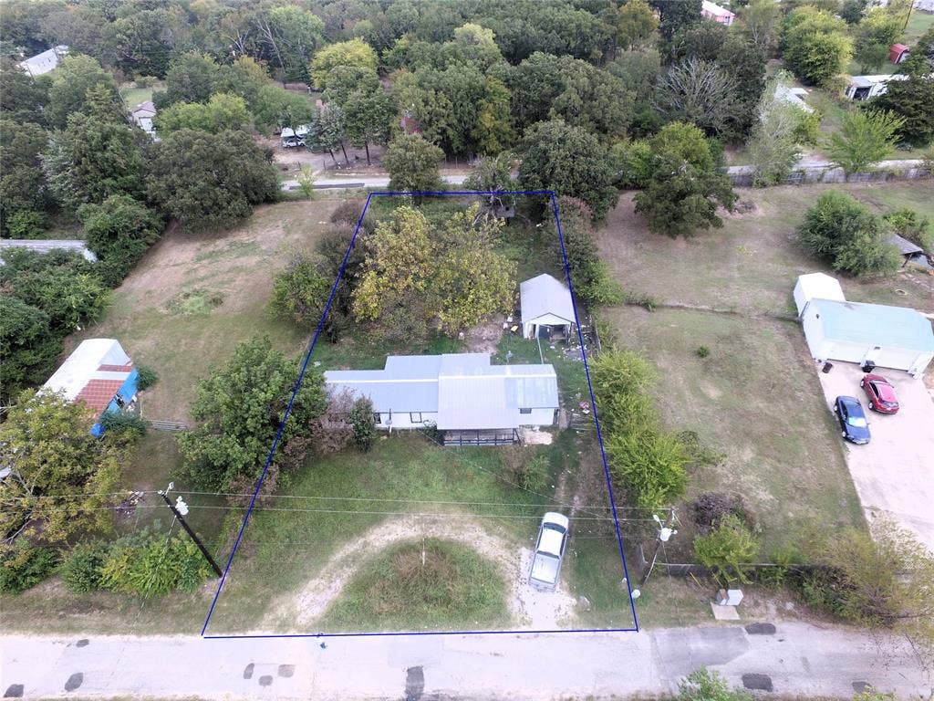 2492 Oakwood Drive, Wills Point, TX 75169 2492 Oakwood Drive, Wills Point, TX 75169