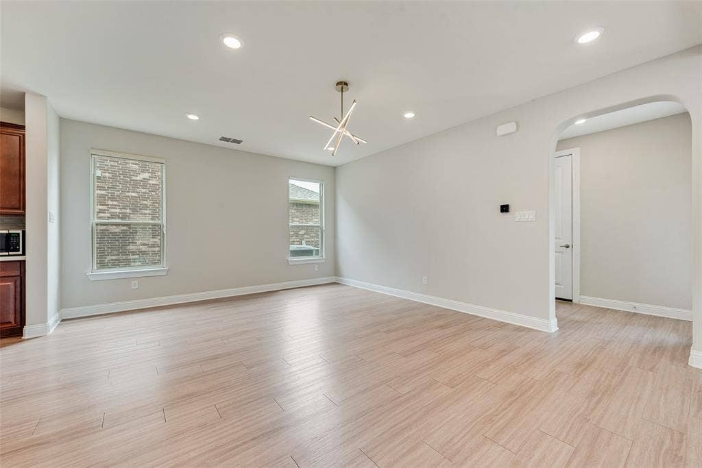 9829 Sharps Drive, Frisco, TX 75035 9829 Sharps Drive, Frisco, TX 75035