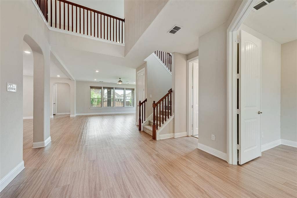 9829 Sharps Drive, Frisco, TX 75035 9829 Sharps Drive, Frisco, TX 75035