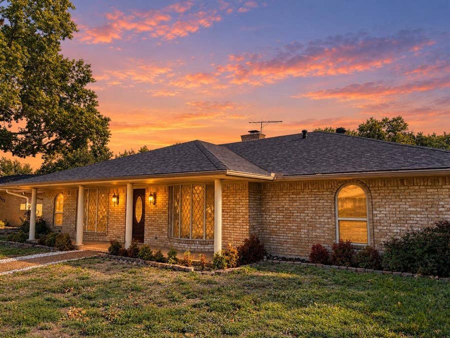 Property photo for 3408 Bellah Court, Irving, TX