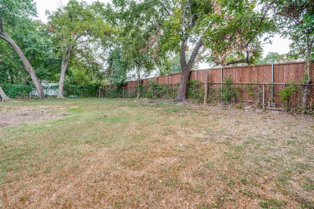 1239 Cedar Haven Avenue, Dallas, TX 75216