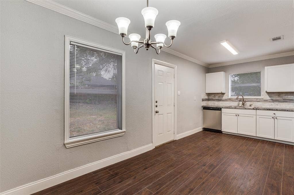 1239 Cedar Haven Avenue, Dallas, TX 75216