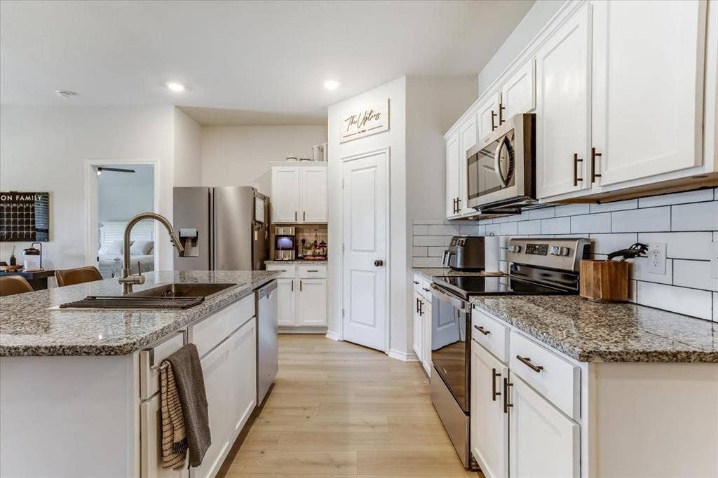 121 Stovall Lane, Caddo Mills, TX 75135