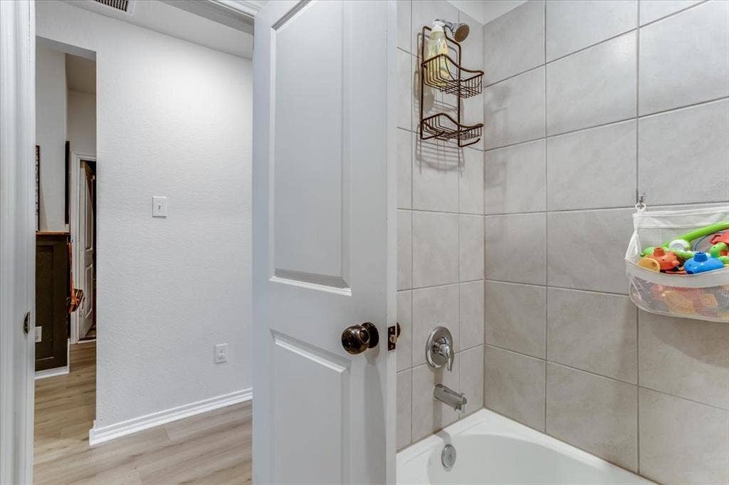 121 Stovall Lane, Caddo Mills, TX 75135