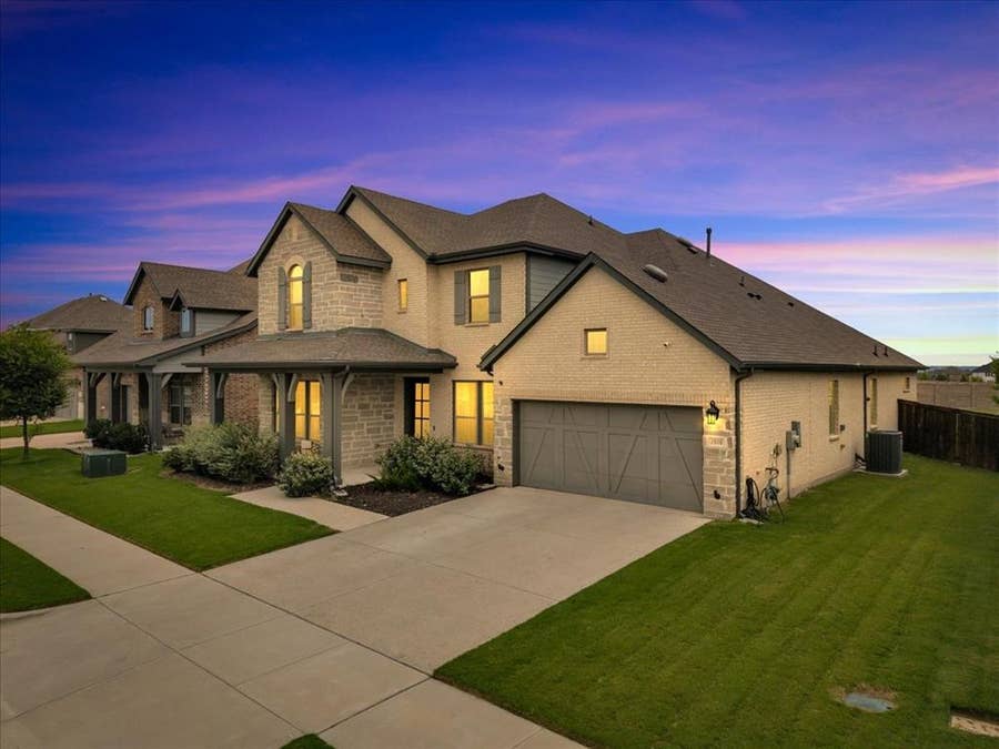 Property photo for 1808 Cedar Bluff Parkway, Mansfield, TX