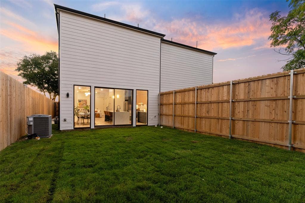 6720 & 6722 Mabel Avenue, Dallas, TX 75209