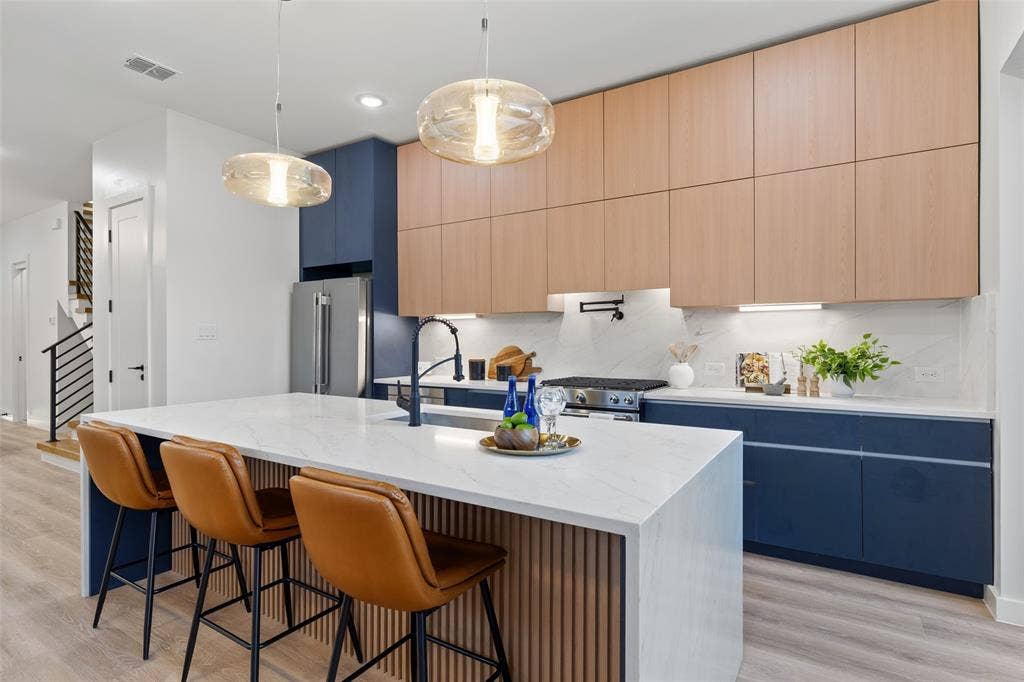 6720 & 6722 Mabel Avenue, Dallas, TX 75209
