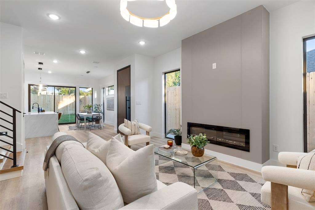 6720 & 6722 Mabel Avenue, Dallas, TX 75209