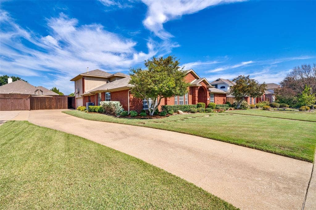 439 Lakehurst Drive, Murphy, TX 75094 439 Lakehurst Drive, Murphy, TX 75094