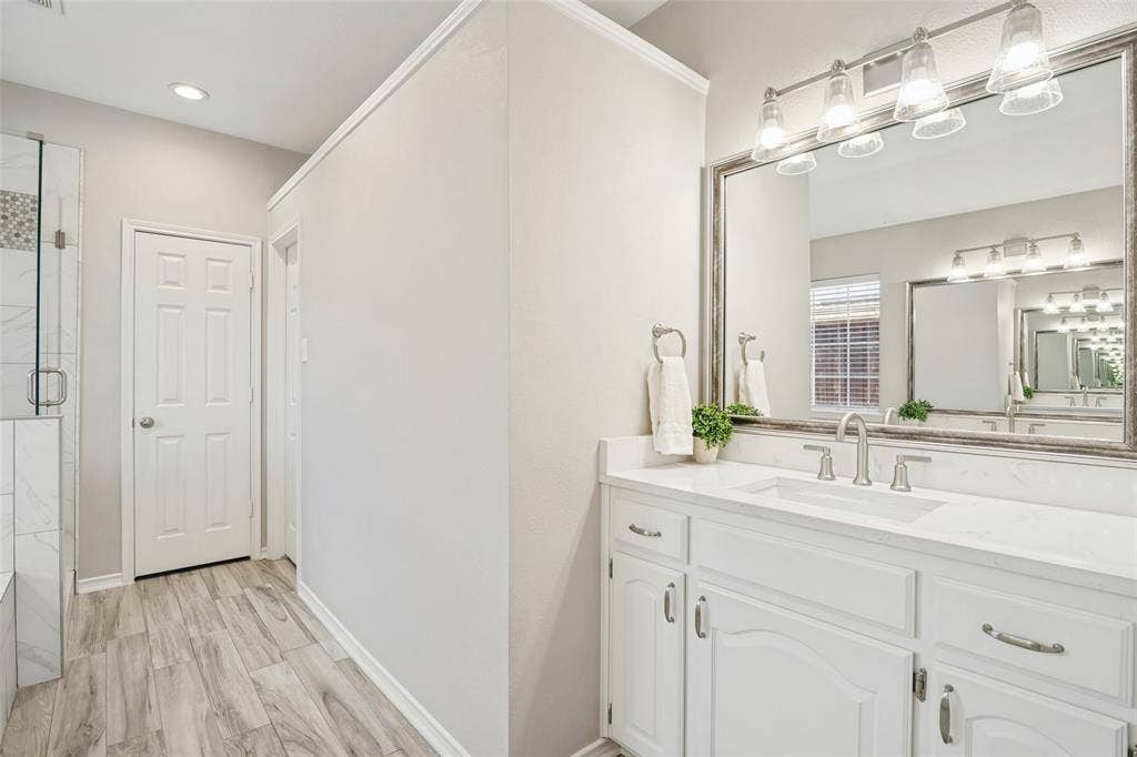 439 Lakehurst Drive, Murphy, TX 75094 439 Lakehurst Drive, Murphy, TX 75094