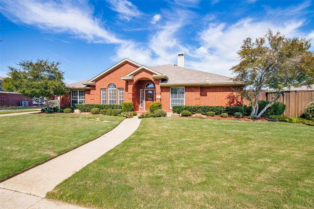 439 Lakehurst Drive, Murphy, TX 75094 439 Lakehurst Drive, Murphy, TX 75094