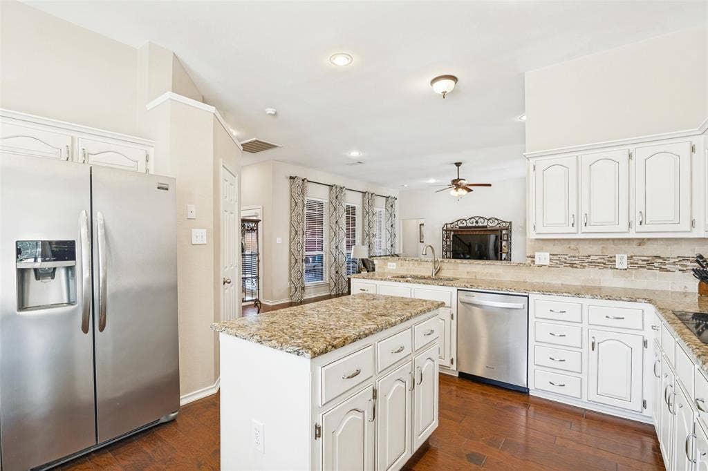 439 Lakehurst Drive, Murphy, TX 75094 439 Lakehurst Drive, Murphy, TX 75094