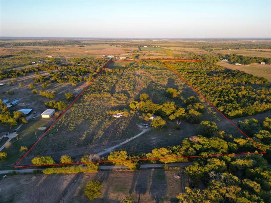 Property photo for 7606 Fm 1181, Ennis, TX