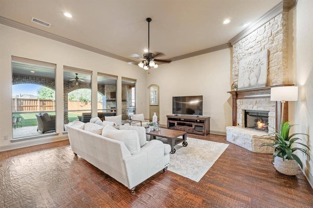 755 Windsong Lane, Rockwall, TX 75032