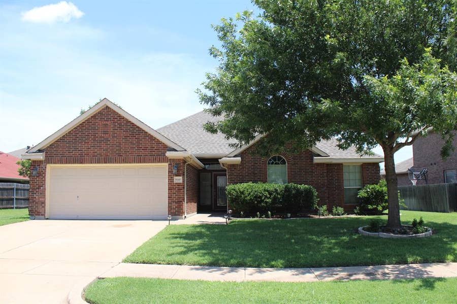 Property photo for 9105 Wild River Drive, Arlington, TX