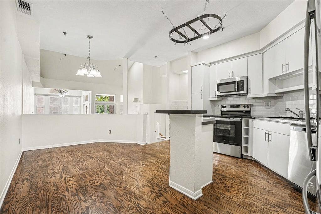 3235 Cole Avenue, #45, Dallas, TX 75204
