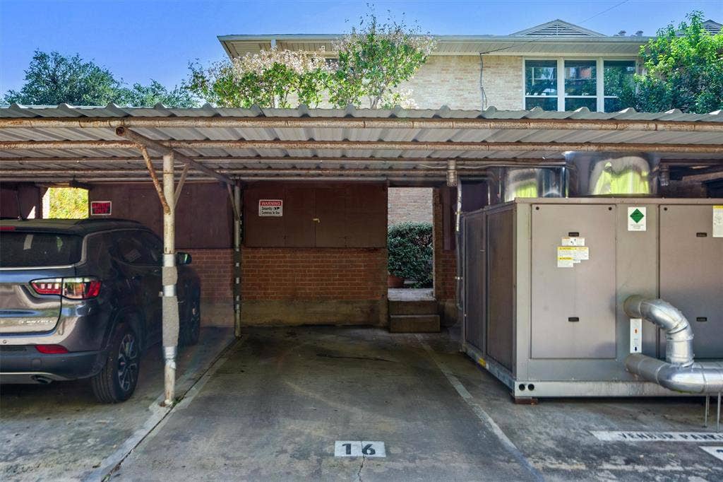 6127 Bandera Avenue, #D, Dallas, TX 75225 6127 Bandera Avenue, #D, Dallas, TX 75225