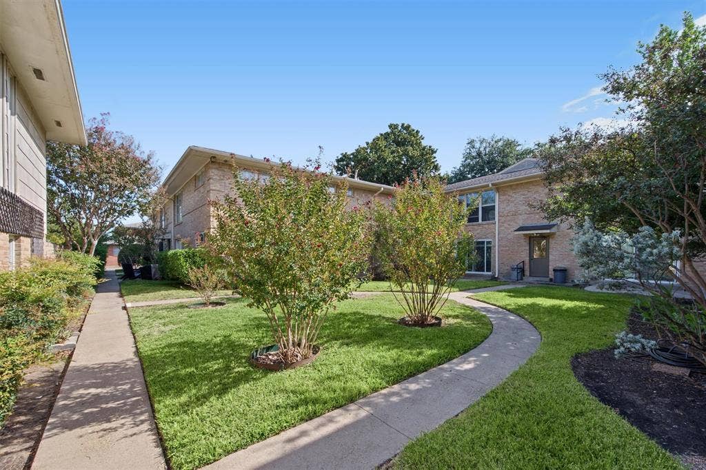 6127 Bandera Avenue, #D, Dallas, TX 75225 6127 Bandera Avenue, #D, Dallas, TX 75225