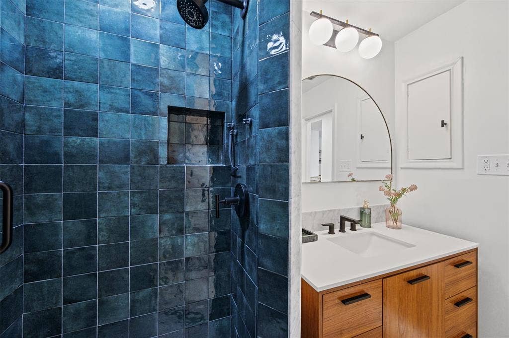 6127 Bandera Avenue, #D, Dallas, TX 75225 6127 Bandera Avenue, #D, Dallas, TX 75225