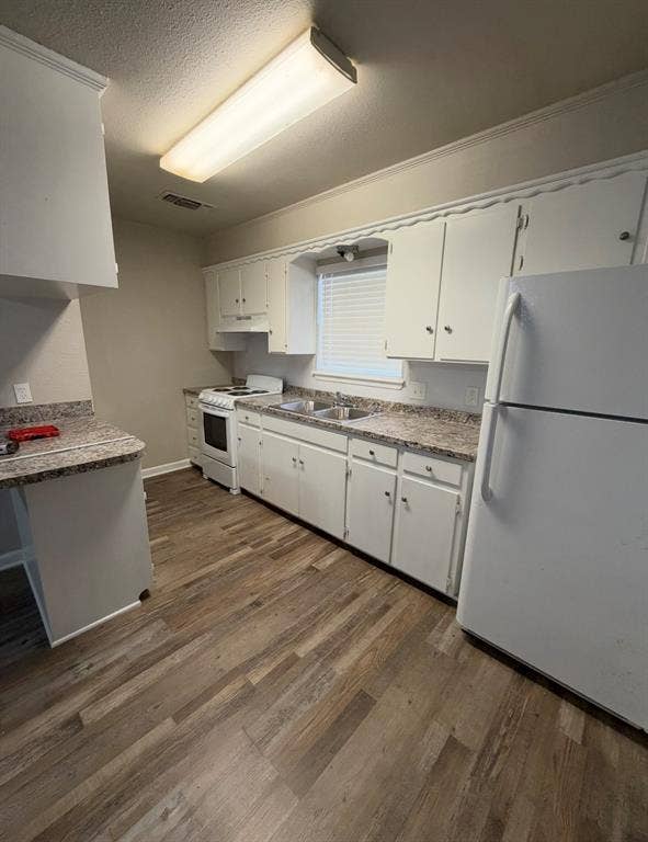 Property photo for 404 1/2 Wright Avenue, Comanche, TX